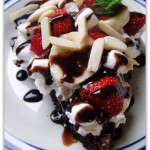 banana split brownie pizza