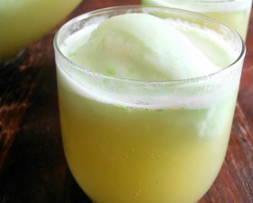 St. Patrick's Day Recipe: Lime Leprechaun Punch momspark.net