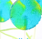 Earth Day is coming up soon, so we wanted to put something fun together for this special day. We think your kids will love it, too. Earth Day lollipops! Check out the recipe below.
