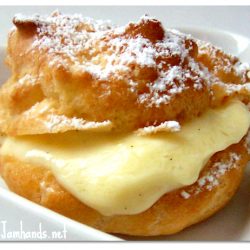 Valentine's Day Dessert: Cream Puffs with Vanilla Bean Pastry Cream Recipe