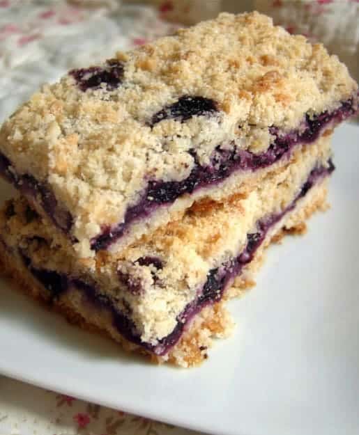 Easy Blueberry Crumb Bars Recipe