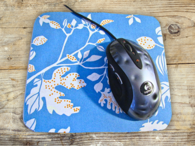 EASY Mouse Pad Makeover