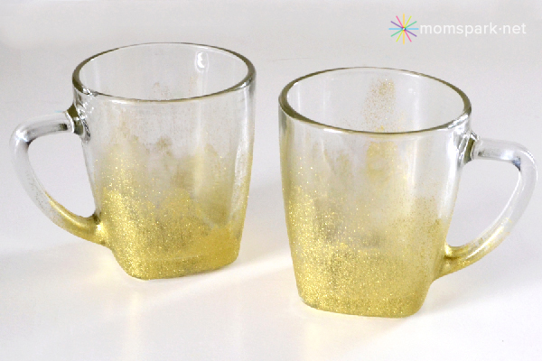 DIY: Glittery Gold Coffee Mugs Craft