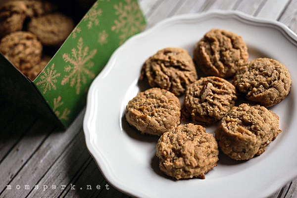 Peanut Butter Honey 'N Oatmeal Cookies