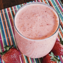 Easy Strawberry Mango Smoothie Recipe