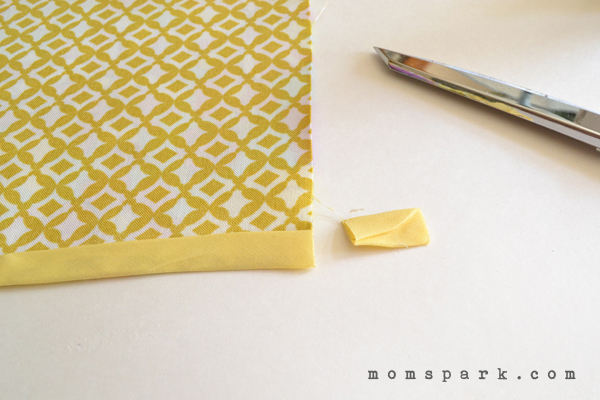 DIY Reversible No Sew Placemats