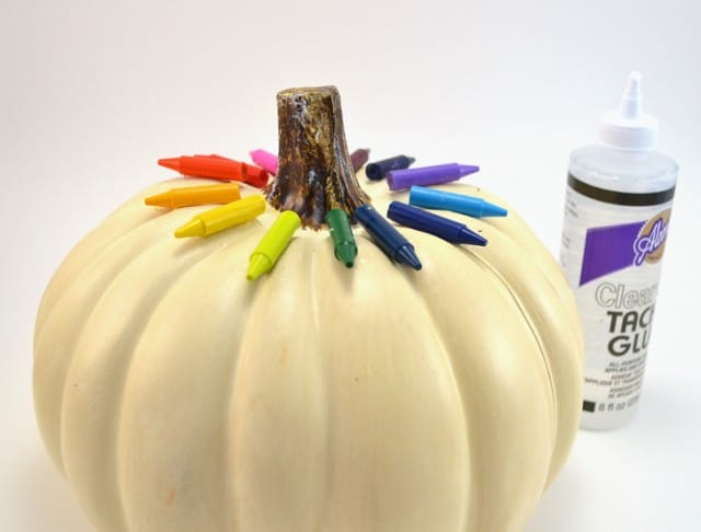 DIY Fall Halloween Melted Crayon Pumpkin Craft