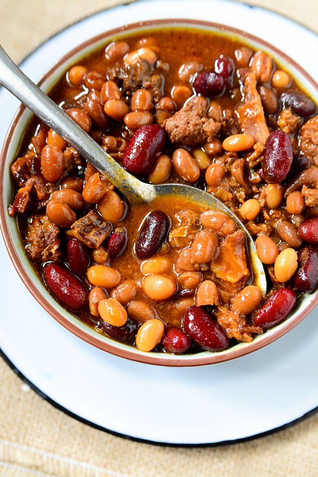 Crockpot Slow Cooker Cowboy Baked Beans Recipe | Mom Spark - Mom Blogger