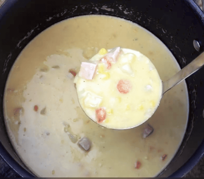 Easy Ham and Potato Cheesy Soup Recipe